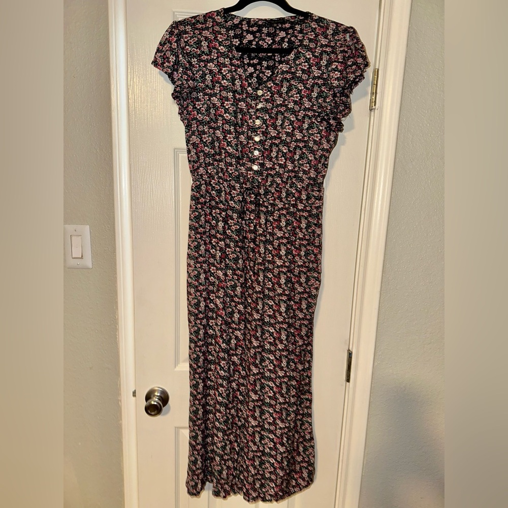 🌸 Larsyn & Lily Floral Button-Front Jumpsuit – Size XL